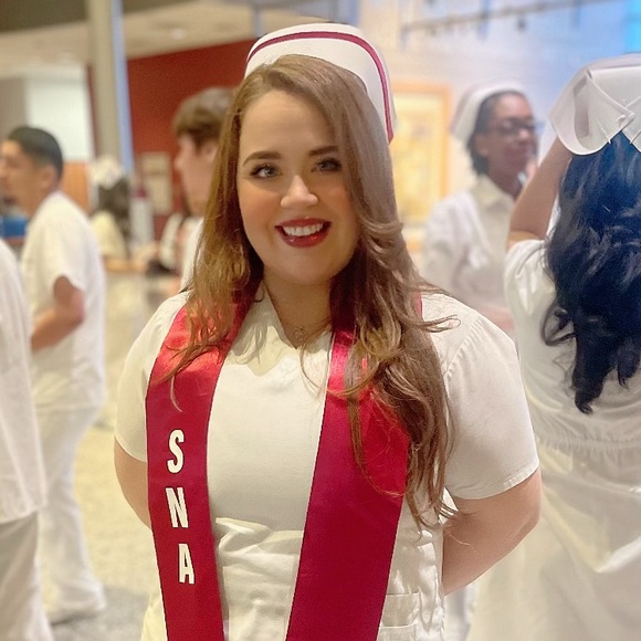 Meet your Posher, Erin - Picture 3 of 7